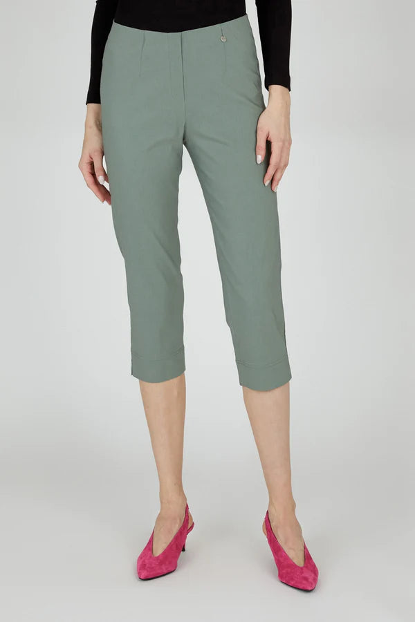 Robell Bella NEW crop stretch trousers with front and back pockets. All Colours