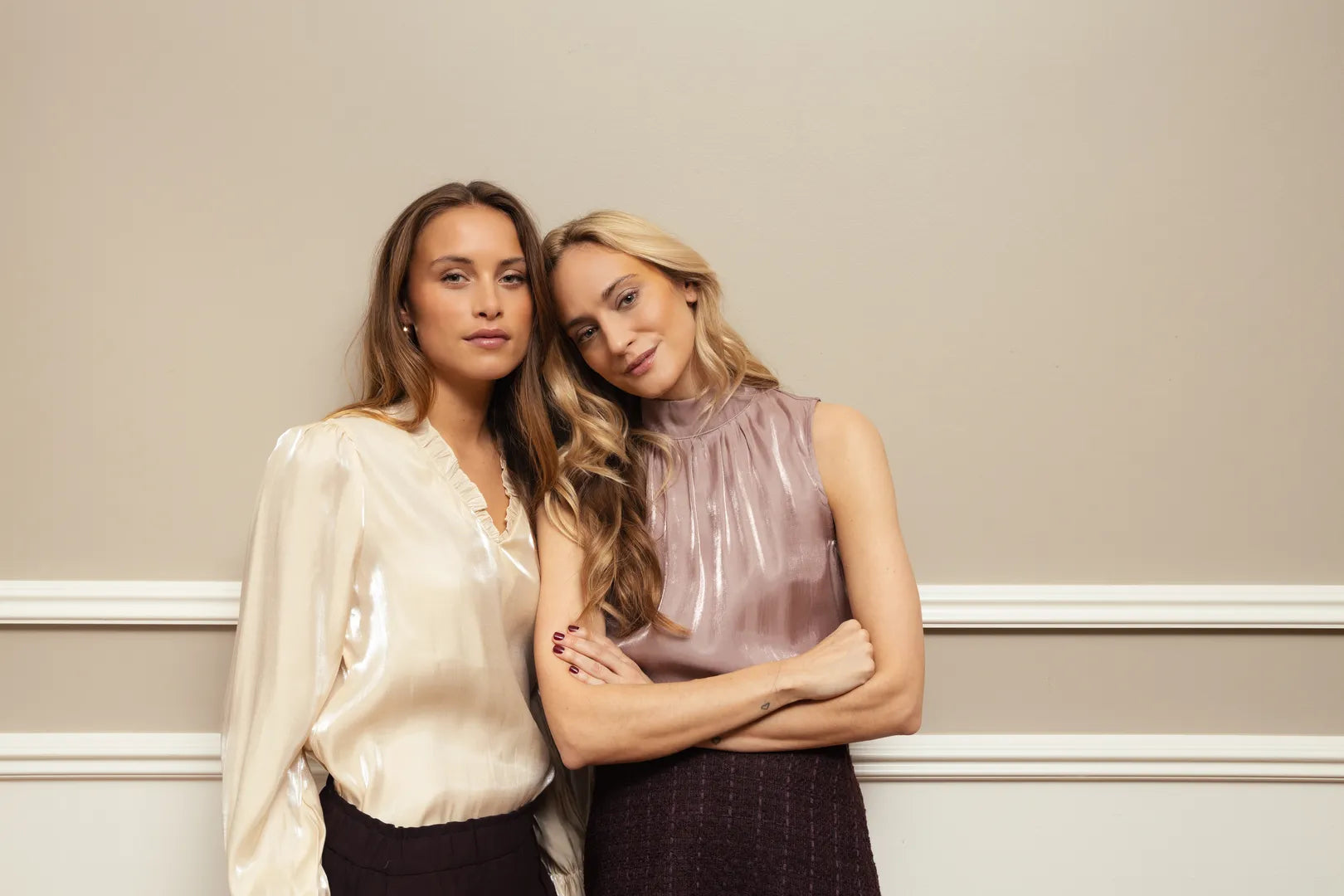 Fransa Yolanda Blouse with iridescent shimmer in ivory for Pale Mauve 20617297