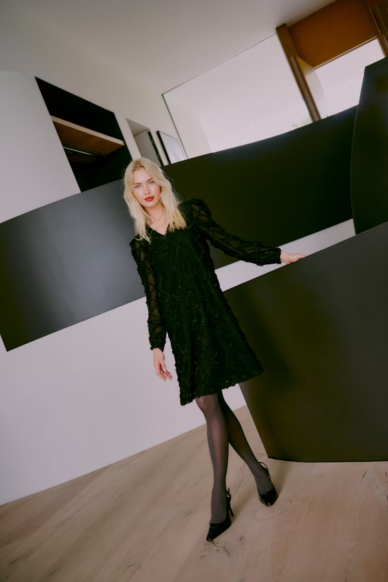 Byoung Black V neck Textured dress