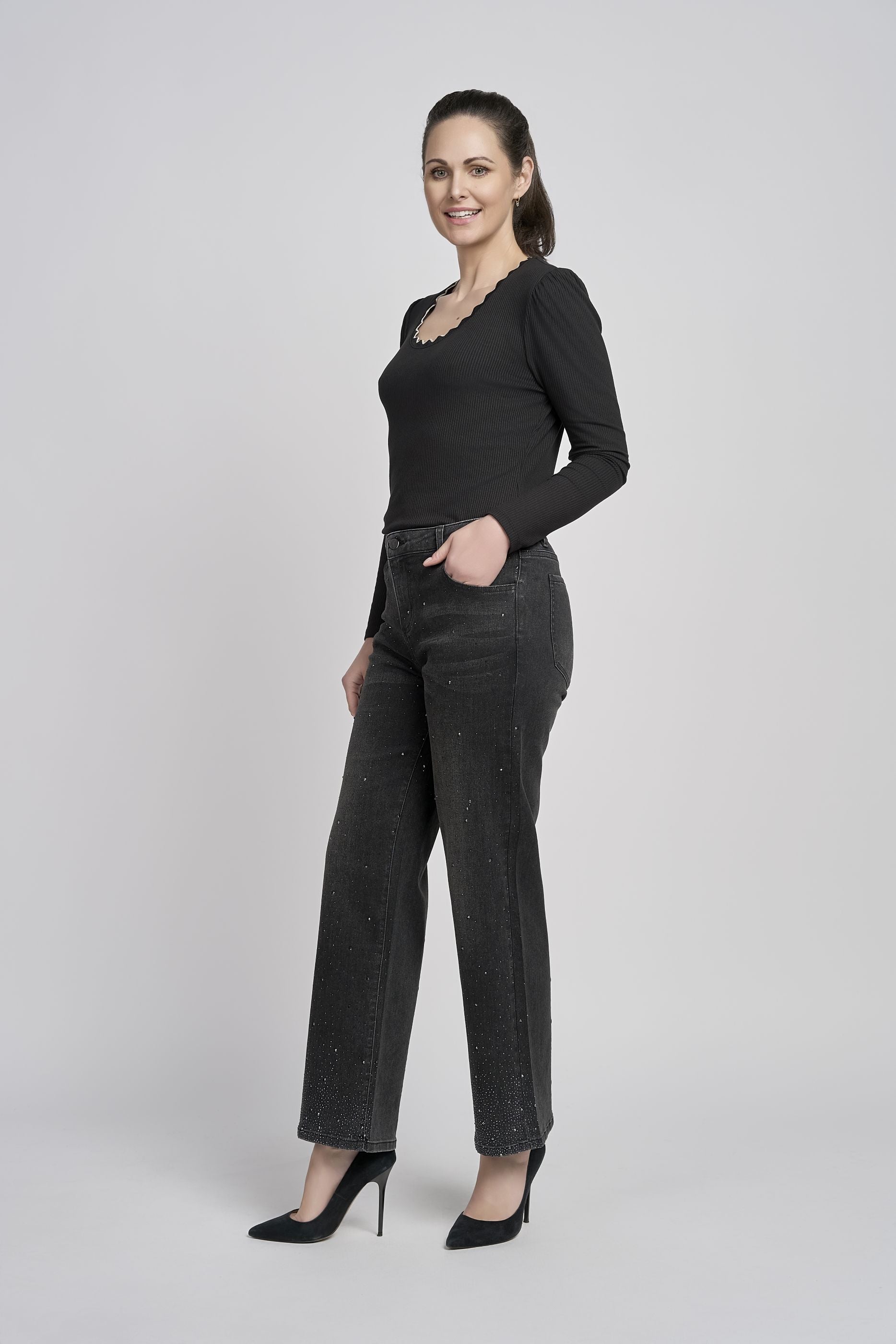 Pinns Wide leg denim jeans with Rhinestone Detail 711T