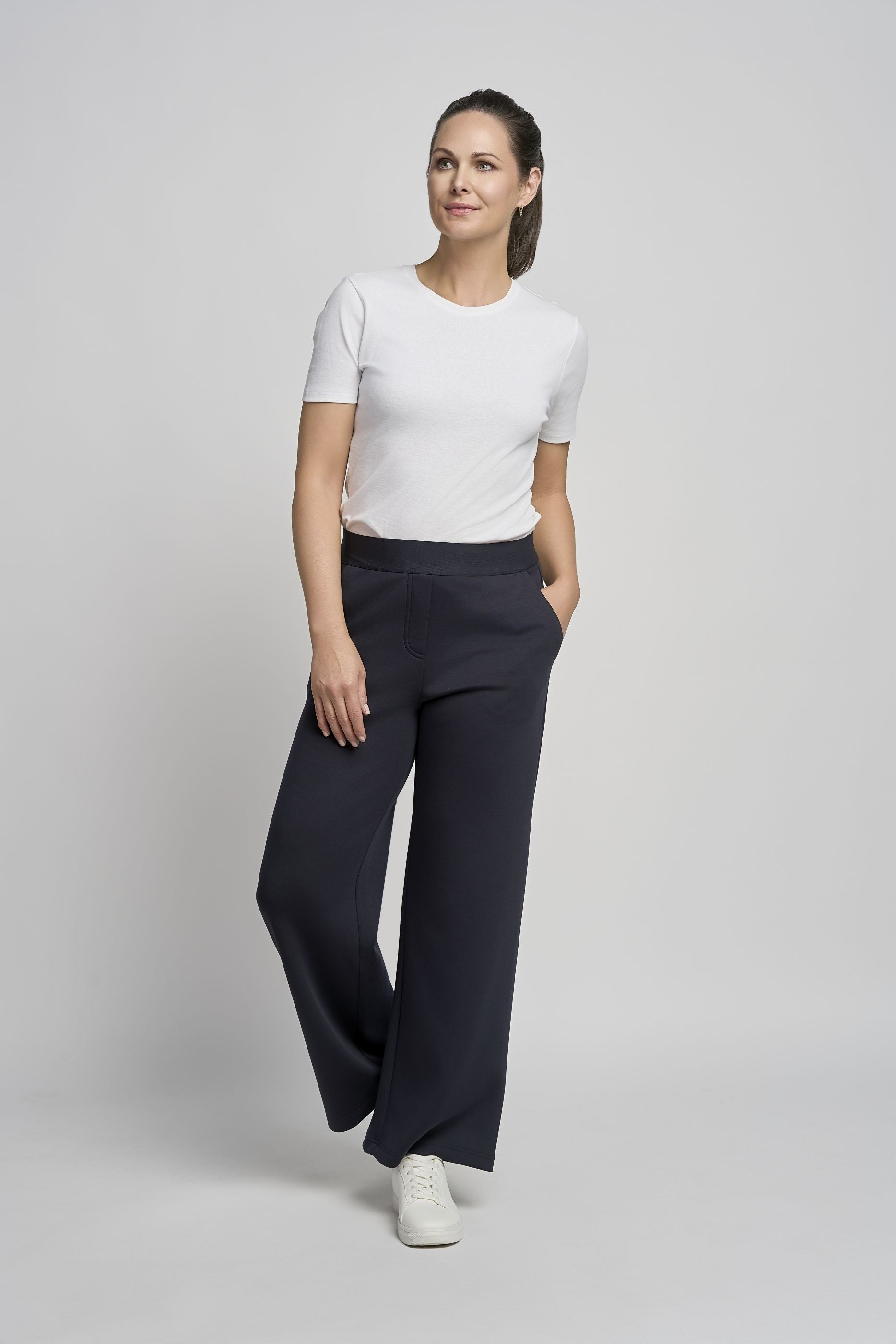Pinns Supersoft straight leg trousers in navy 729T