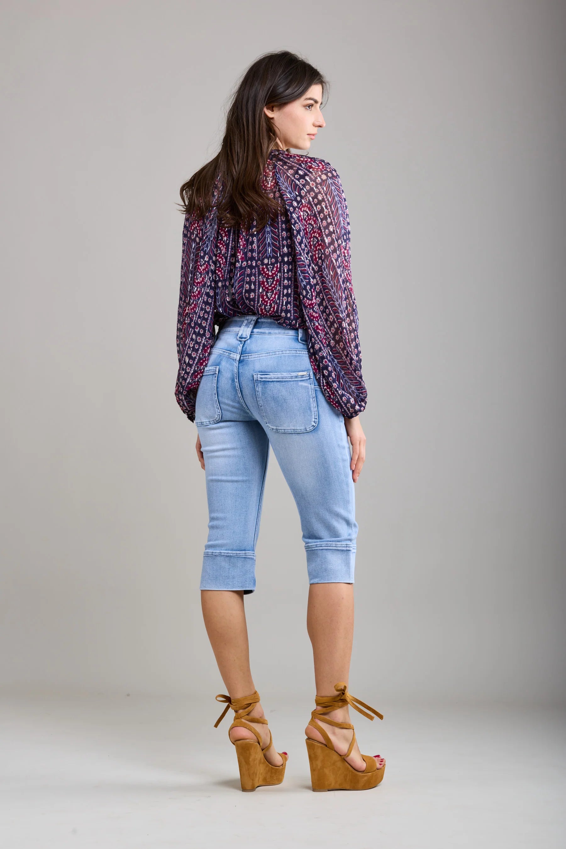 Toxic Light Demin Capri Jeans A1615