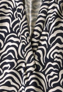 Street One Jersey shirt in Black and stone print 323169