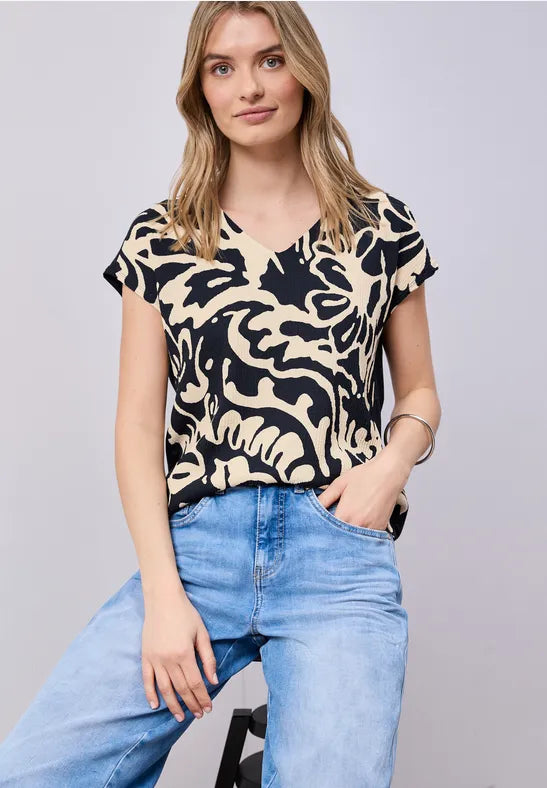Street One T-shirt with V neck and front print 324801