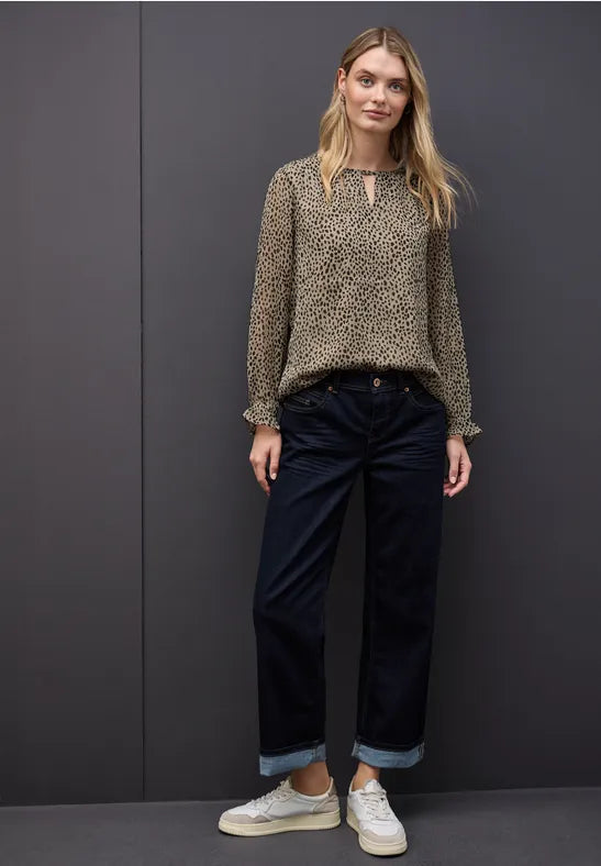 Street One Chiffon Notch neck Blouse in Beige leopard print 346087