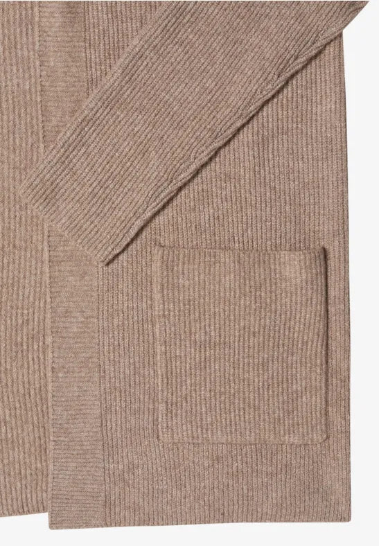 Cecil long Edge to Edge Cardigan with pockets in Toffee Cream 254025