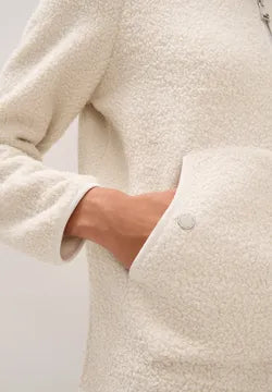 Cecil Teddy Fleece with full zip and no hood in Vanilla