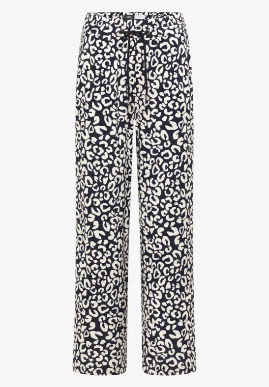 Cecil Wide leg trousers in a loose fit with a leopard print 380826