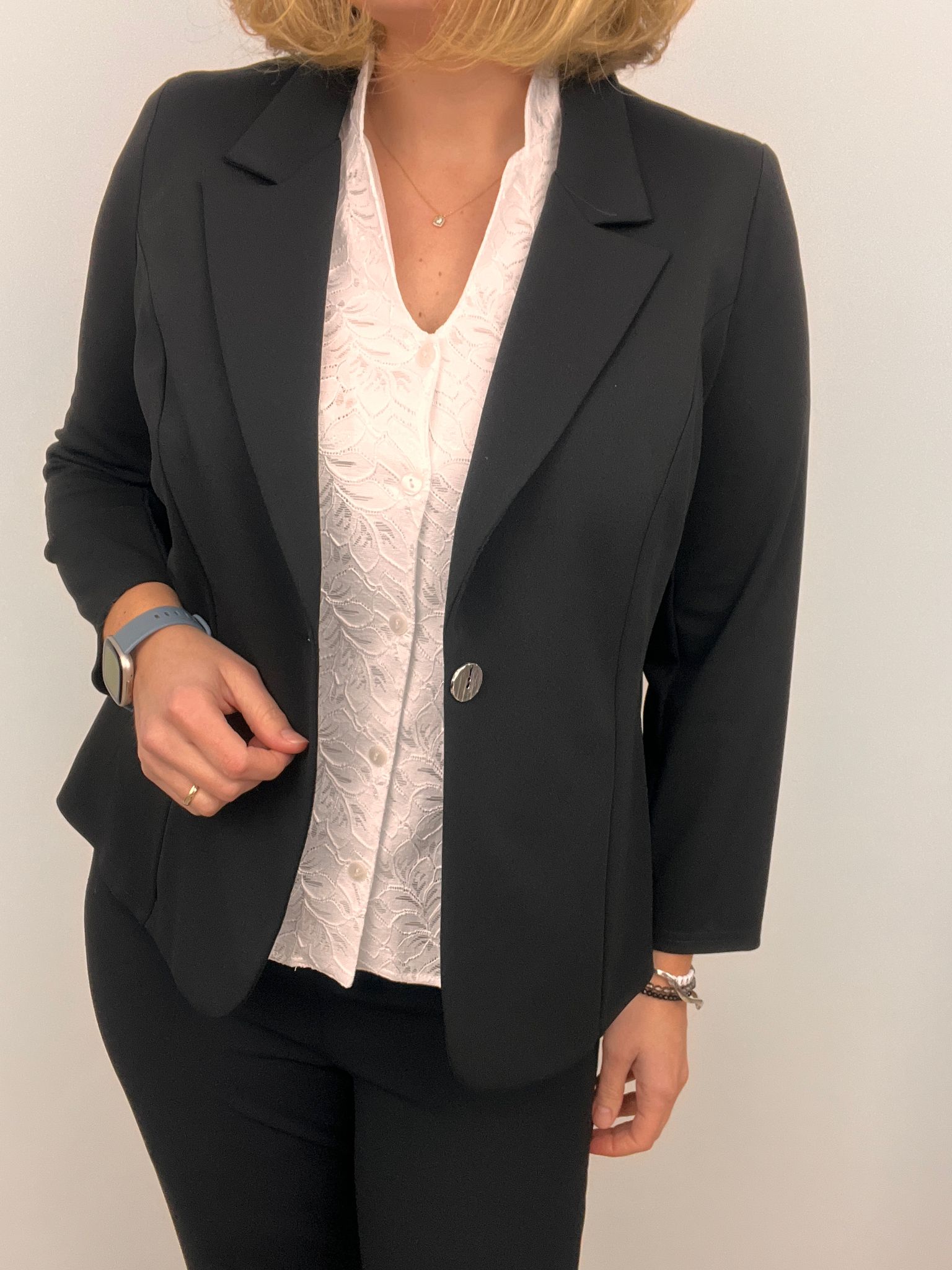 Dorothy single breast jacket in all colours