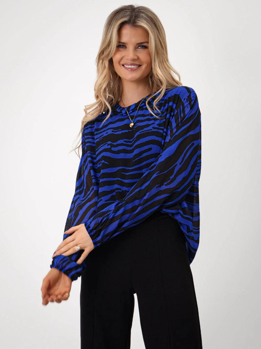 Kate And Pippa Aluna Top with cowl neck and long sleeve