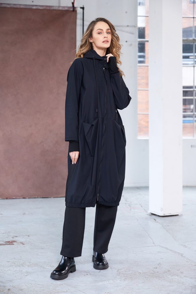 Naya New tapered leg jersey trousers with flat waistband and pockets 25256