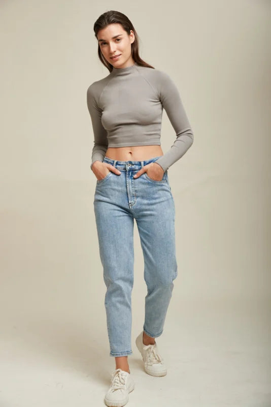 Toxic Mom Fit Light Wash Jean