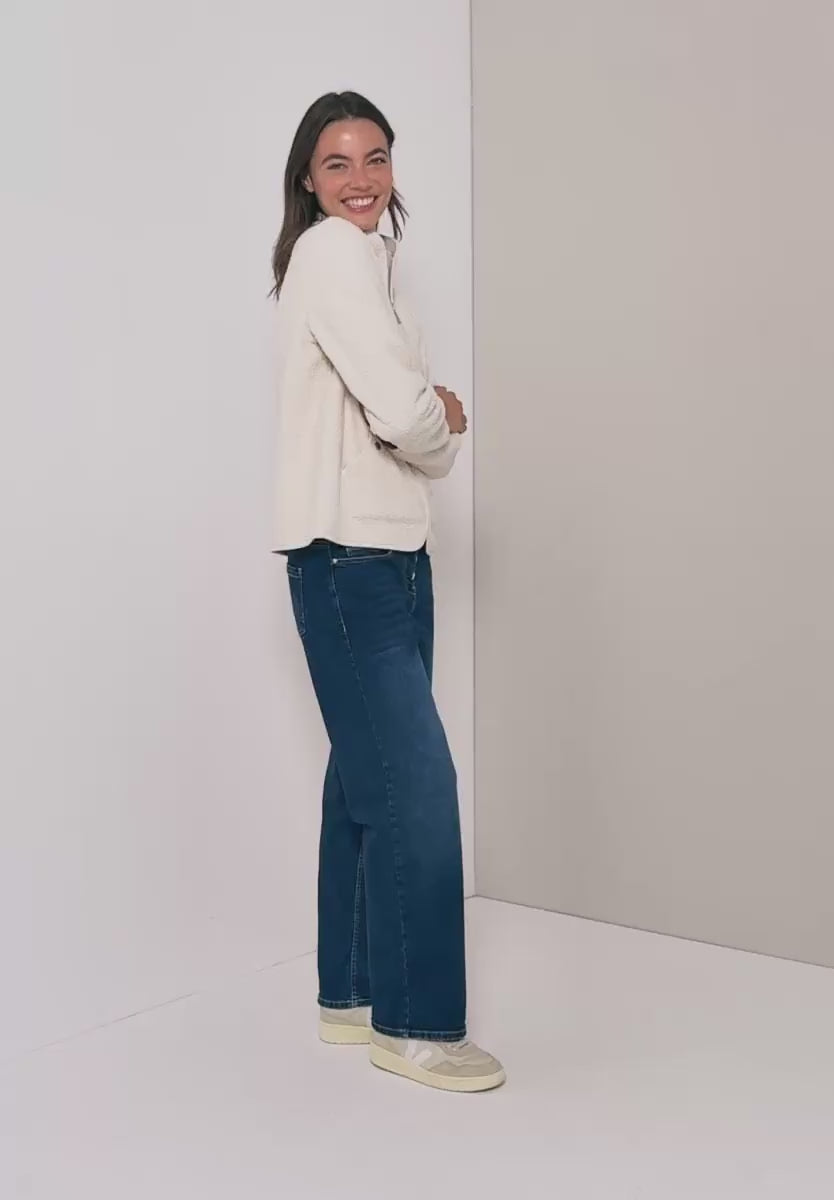 Cecil Teddy Fleece with full zip and no hood in Vanilla