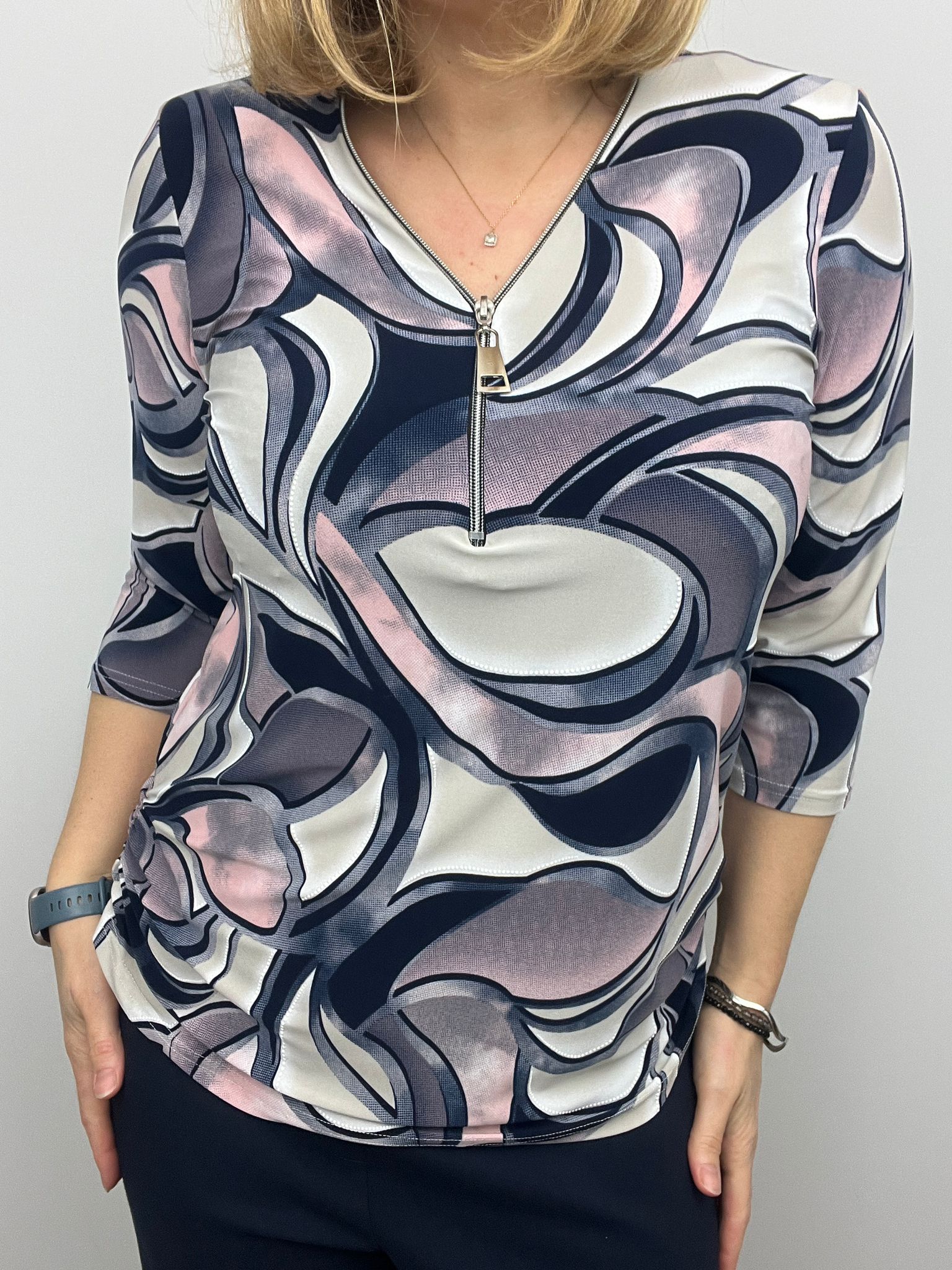 Ilona Navy and Mauve print Zip top with 3/4 sleeves Zip26 1