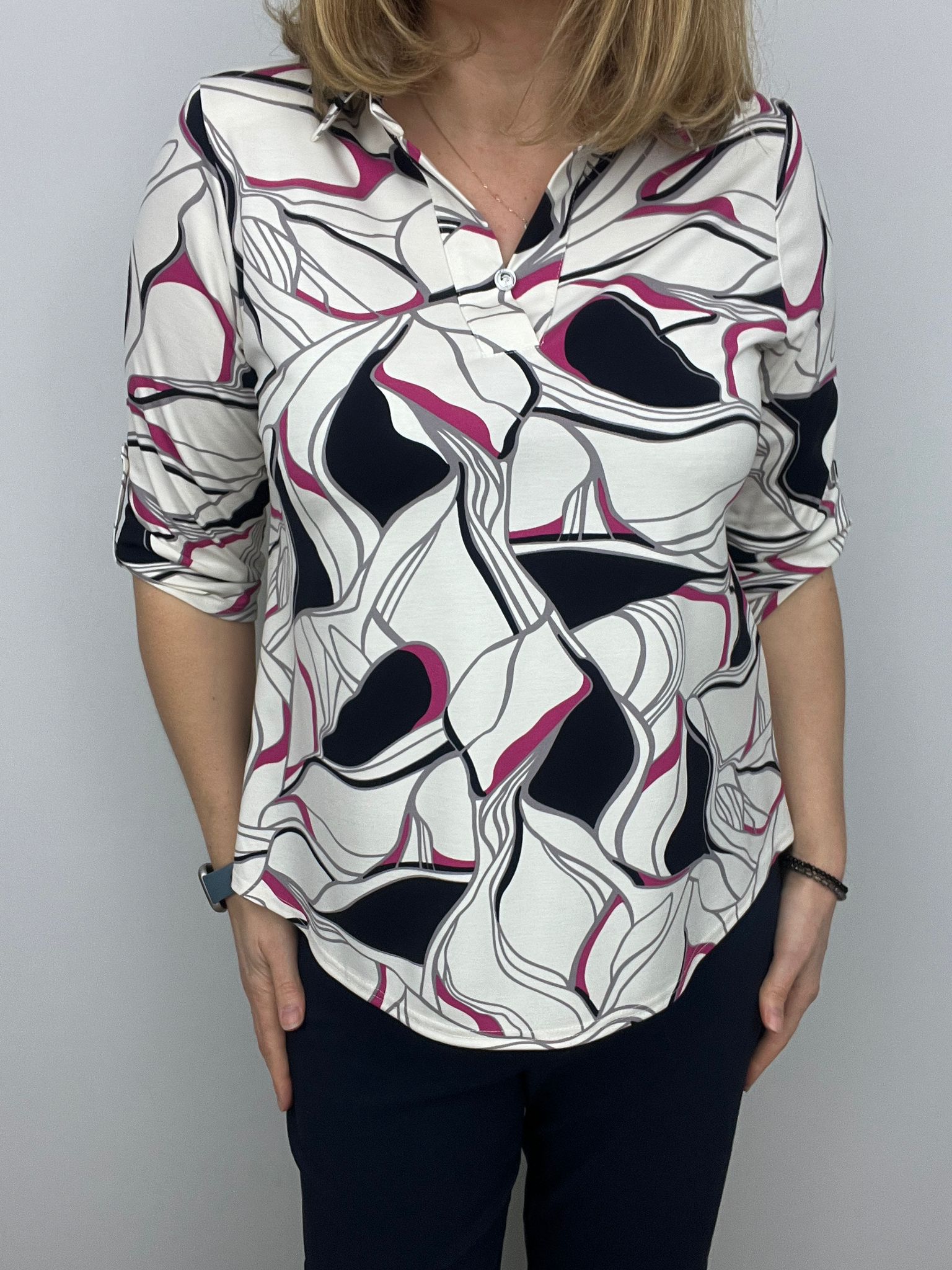 Ilona V neck top with collar in black or Pink Alfa With Collar