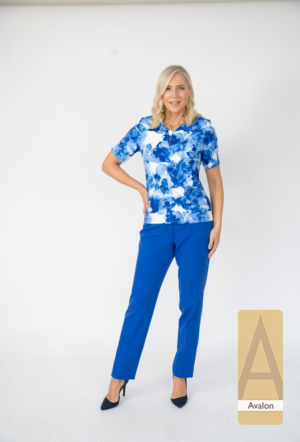 Avalon Sandy Short Sleeve top with Knot v Neckline V512 Blue