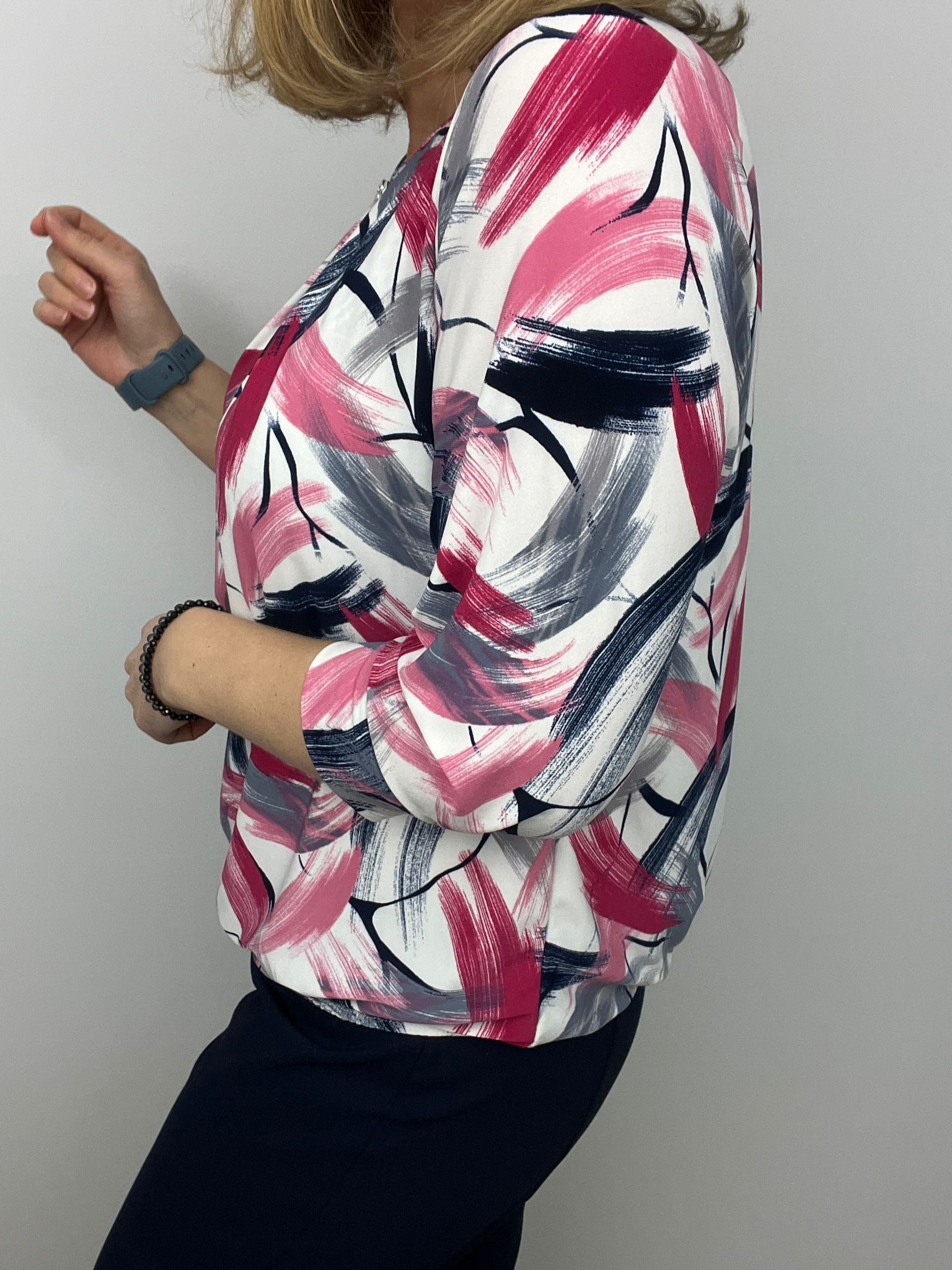 Ilona Round Neck Top with Elasticated waistband in Red and navy