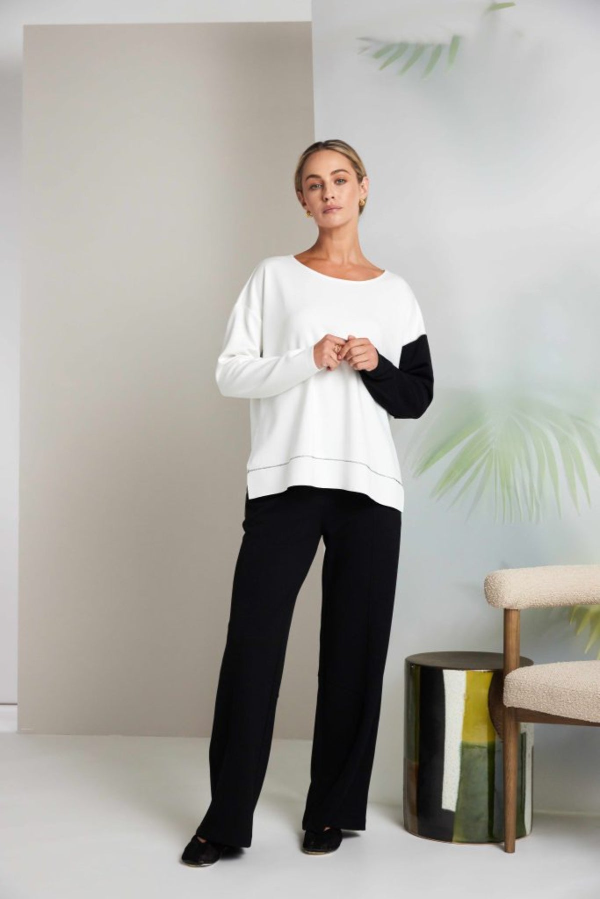 Naya Contrast sleeve sweatshirt Nas26228
