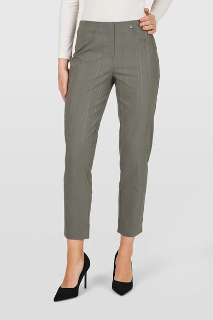 Robell cotton blend Seersucher trousers in Khaki Green 52642 881