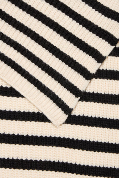 Fransa Long Knitted Scarf 220616064