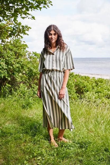 Fransa Maddi Shirt Green Stripe in cotton linen blend