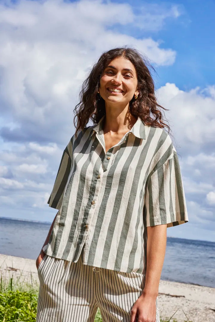 Fransa Maddi Shirt Green Stripe in cotton linen blend