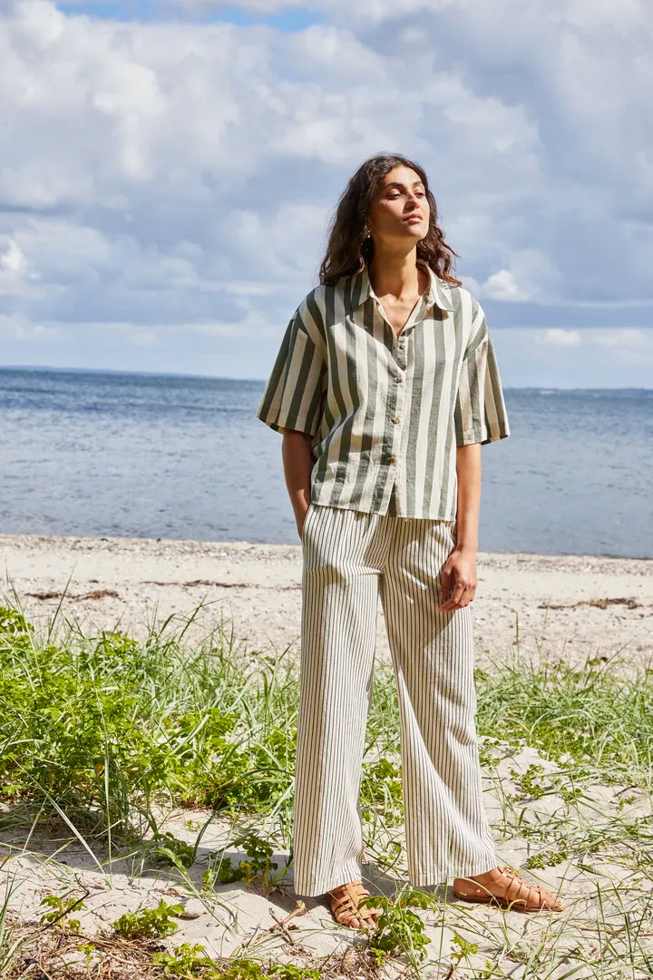 Fransa Maddi Shirt Green Stripe in cotton linen blend