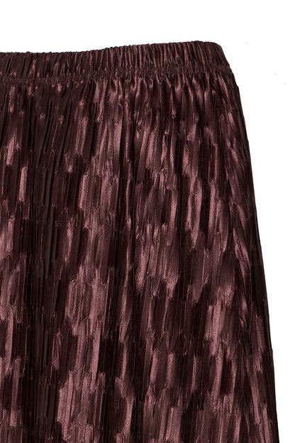 Byoung Satin 3d pleated skirt in Black Or Fudge 20818287