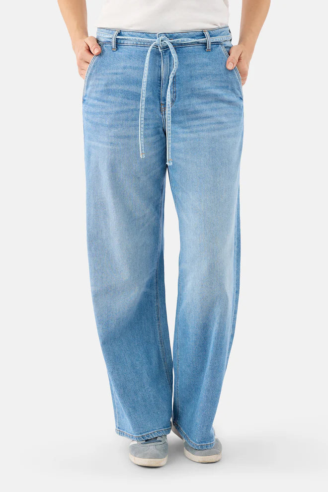 B Copenhagen Premium High Waist Denim Jeans with belt 220080