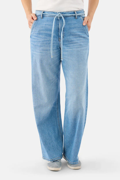 B Copenhagen Premium High Waist Denim Jeans with belt 220080