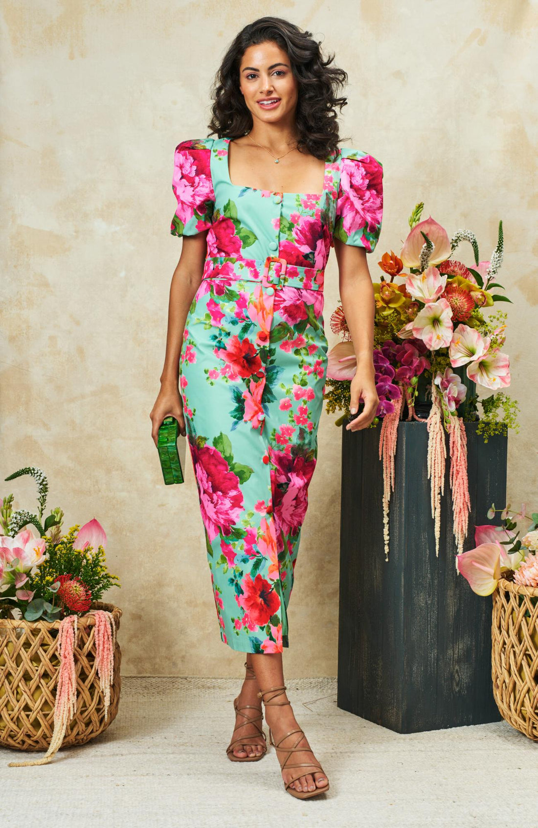 Hope &amp; Ivy The Rowena Puff Sleeve Sweetheart Neckline Pencil Dress