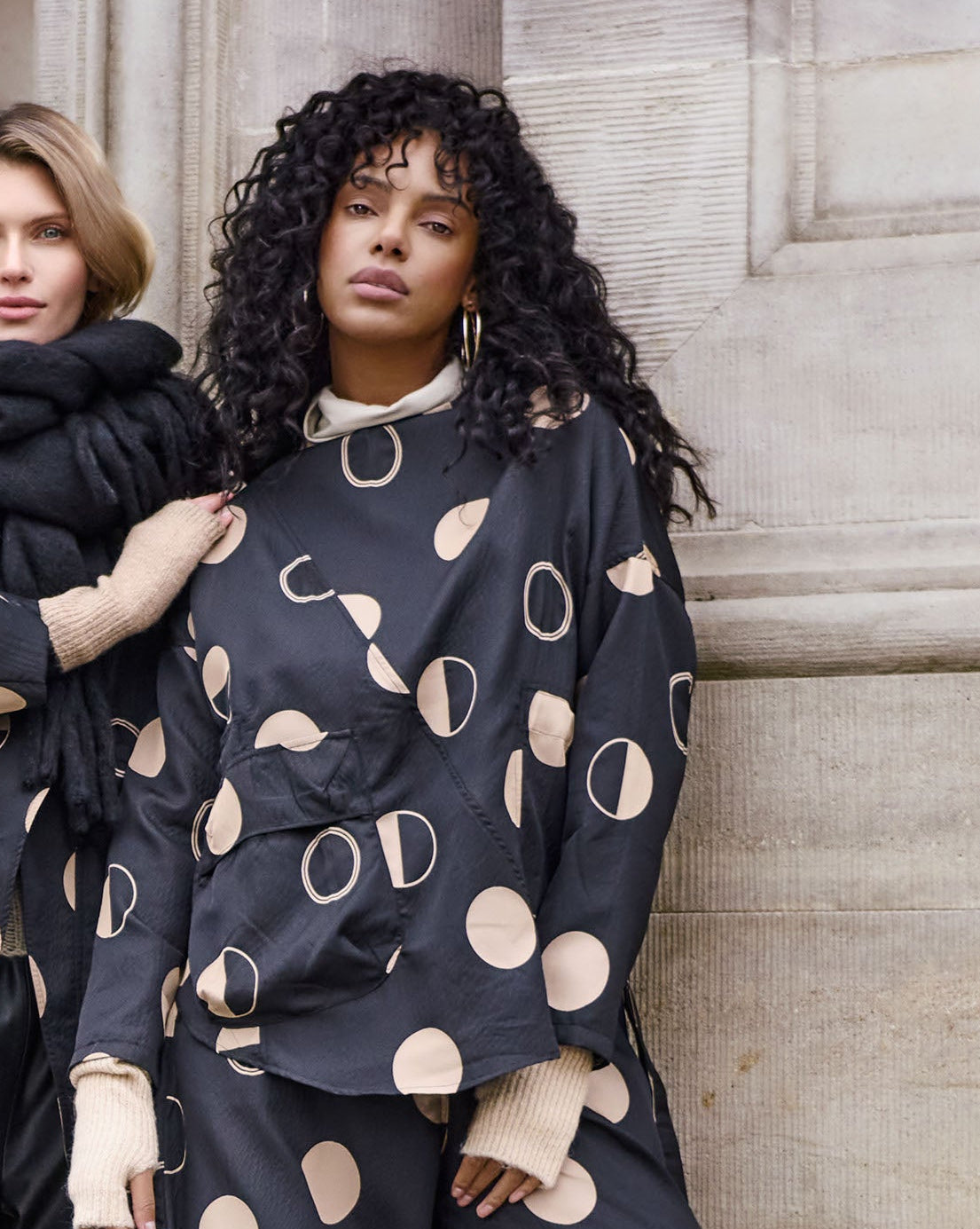 Moon Phase Print Top with Funnel neck ny NOEN 83684