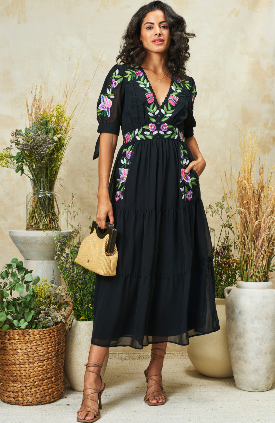 Hope &amp; Ivy April Black embroidered V-Neck Midi Dress With Tiered Skirt