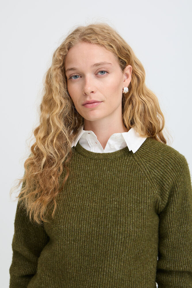 Byoung Round Neck Plain Jumper in Avocado Green 20819114