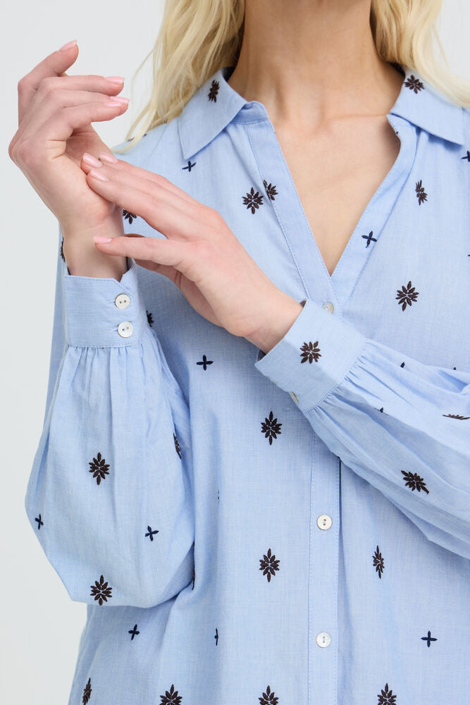 Byoung Cotton Chambray blue shirt with java embroidery 20819184