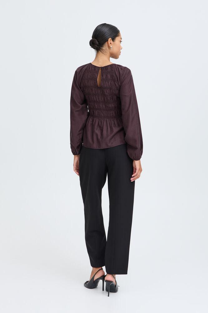 Byoung Shirred Blouse in Fudge 20819718