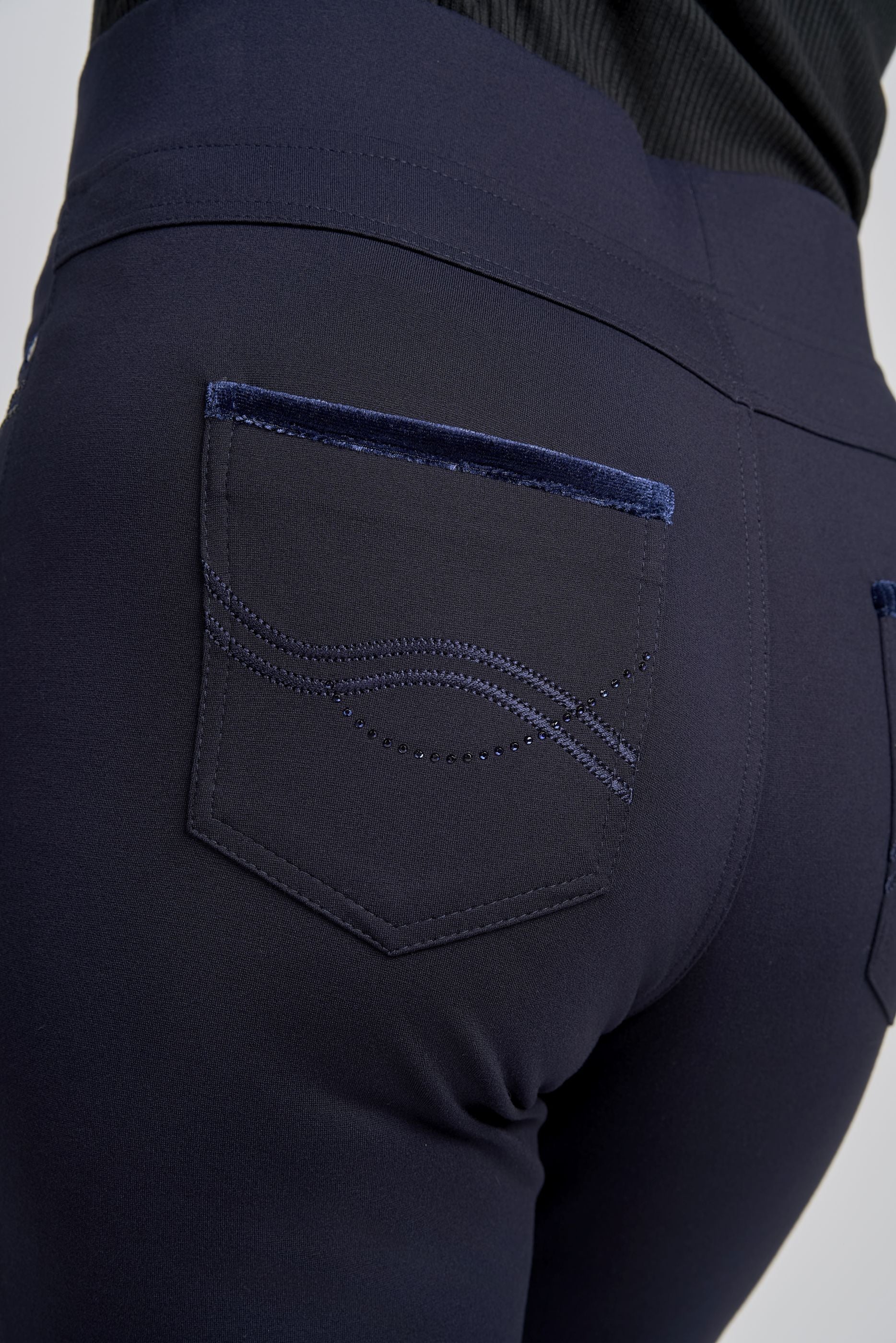 Pinns Jean Style Trouser With Crystal and Velvet Pocket Detail 405T Navy