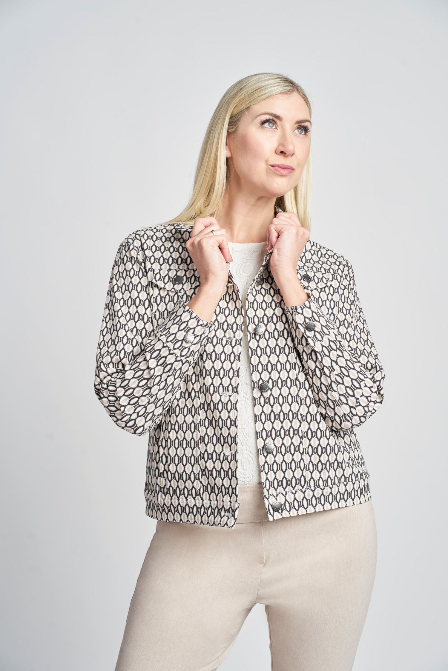 Pinns printed stretch short jacket 565 Jk Oval