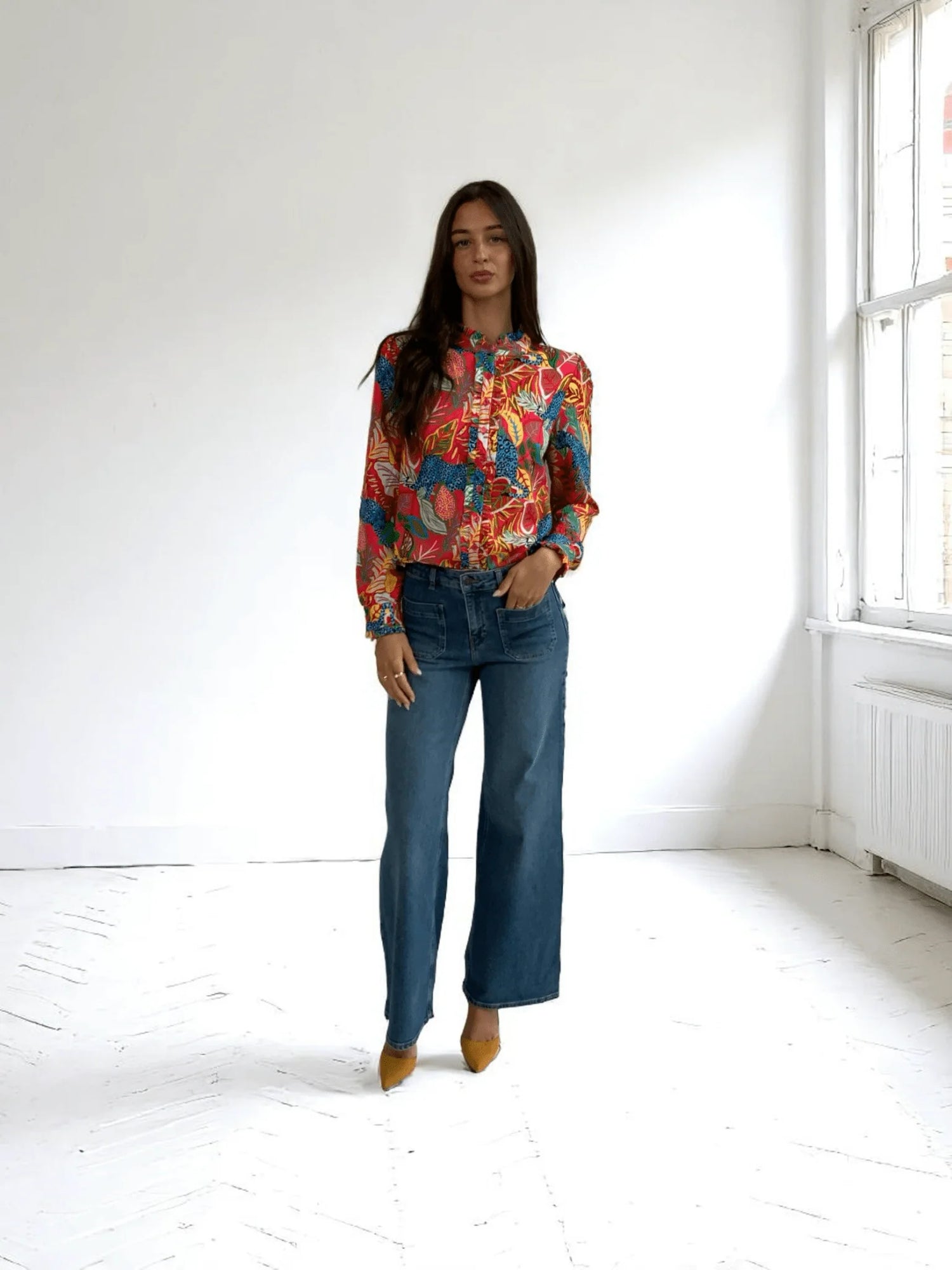 Leda blouse in Red Vibrant print