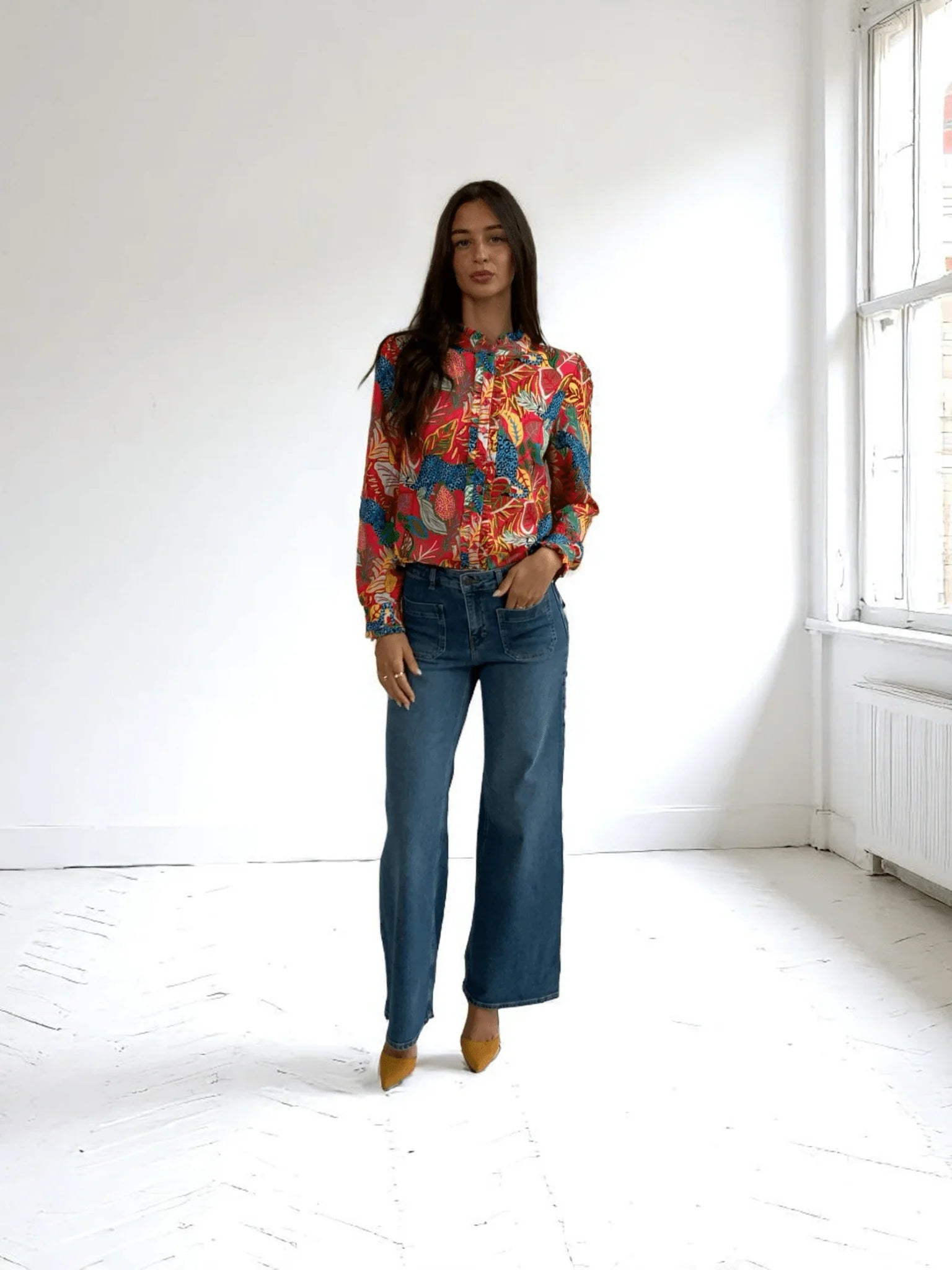 Leda blouse in Red Vibrant print