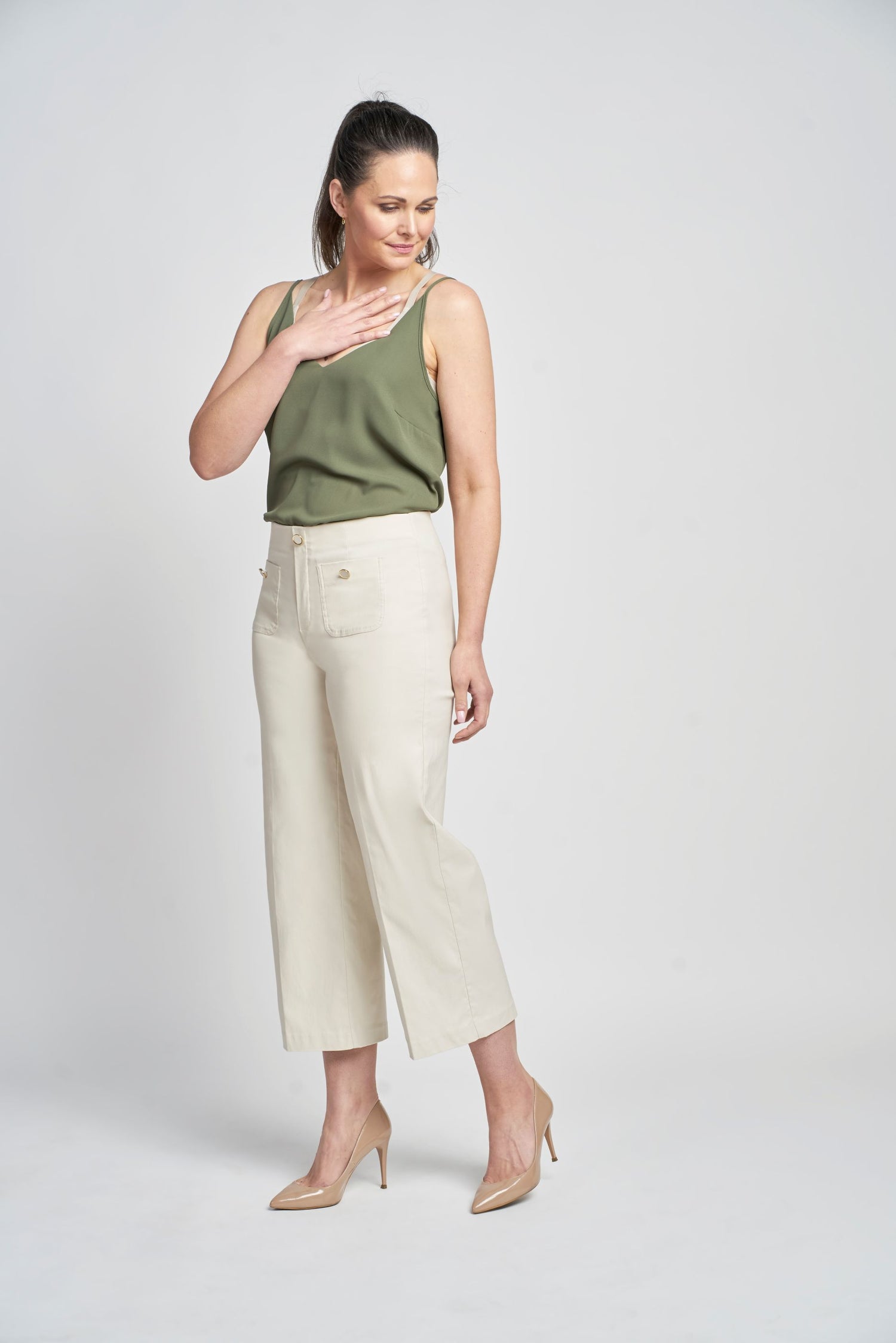 Pinns Stylish Wide Leg Culotte with patch pockets. Navy or Ecru  638C