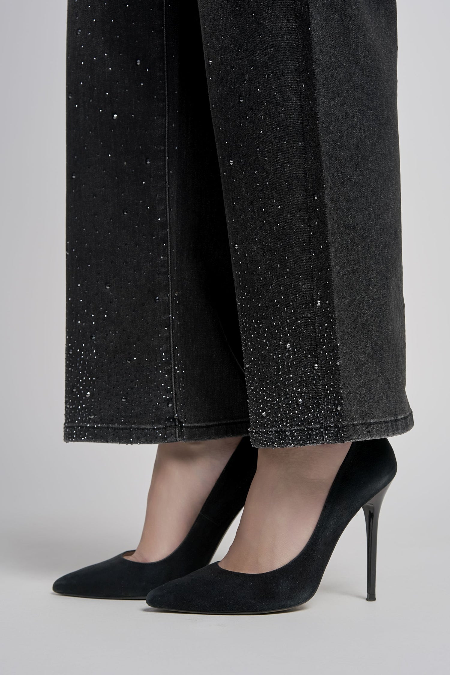 Pinns Wide leg denim jeans with Rhinestone Detail 711T
