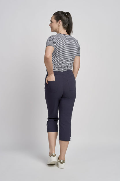 Pinns Bengaline Crop Trousers with Zip pockets and Hem Detail  724C