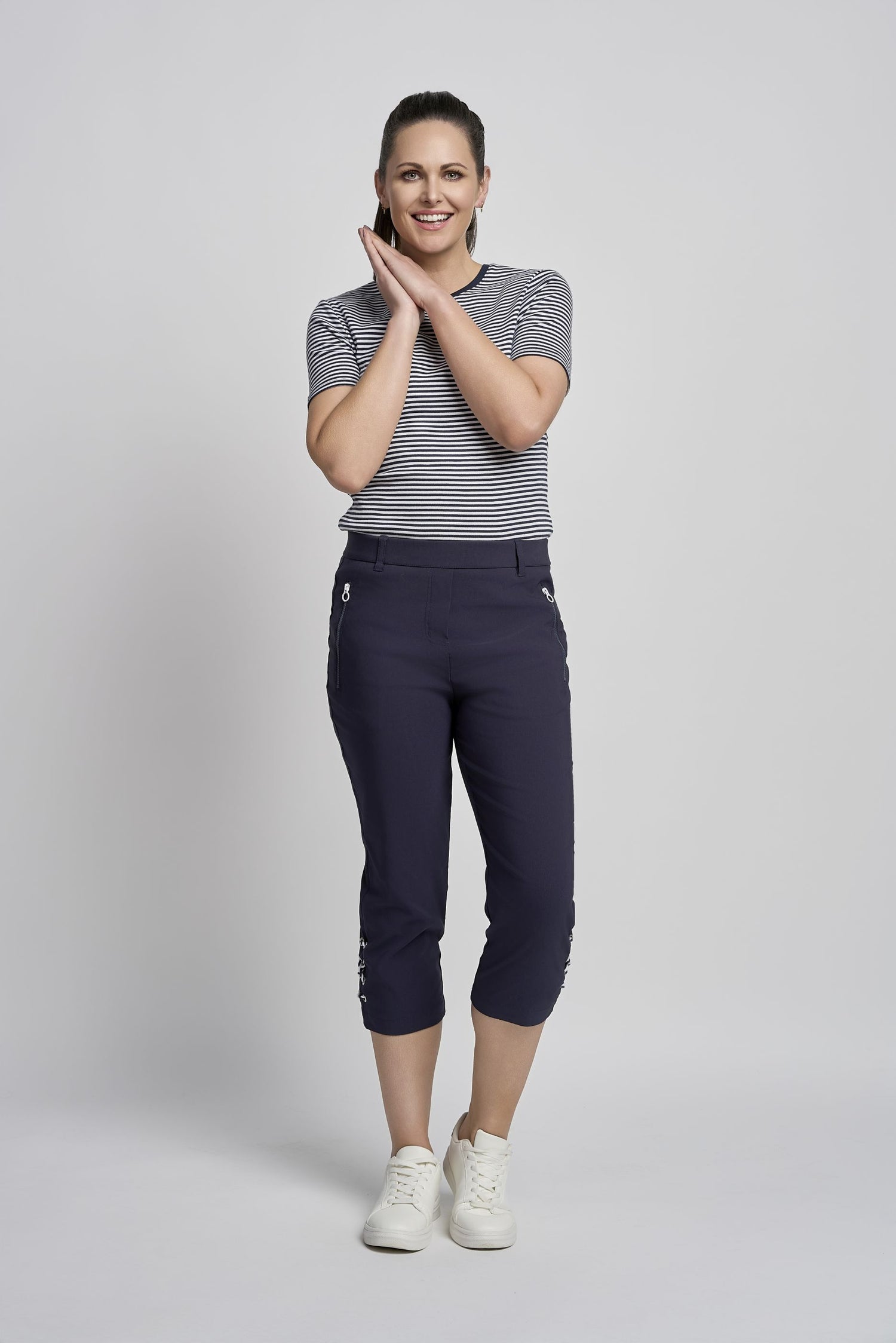 Pinns Bengaline Crop Trousers with Zip pockets and Hem Detail  724C