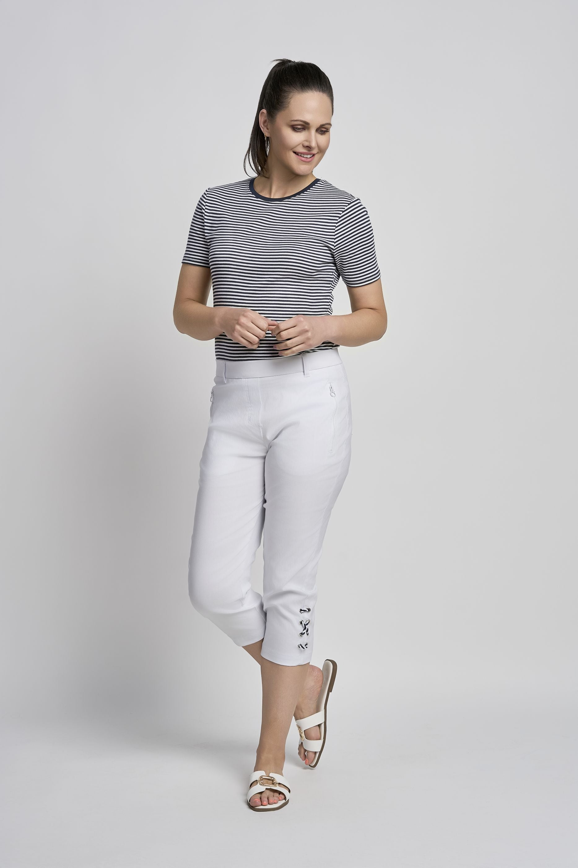 Pinns Bengaline Crop Trousers with Zip pockets and Hem Detail  724C