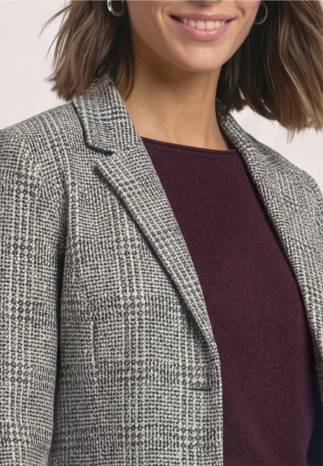 Street One Soft Blazer with a checked pattern and buttons Black 213163 B