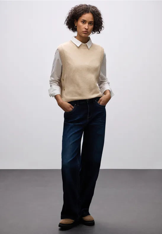 Street One Sleeveless knit with button detail in Beige 303557