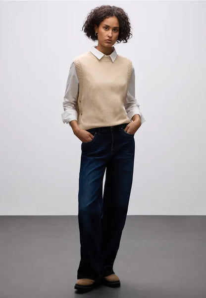 Street One Sleeveless knit with button detail in Beige 303557