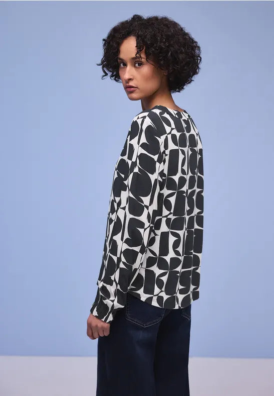 Street One Navy and white patterned top 324657