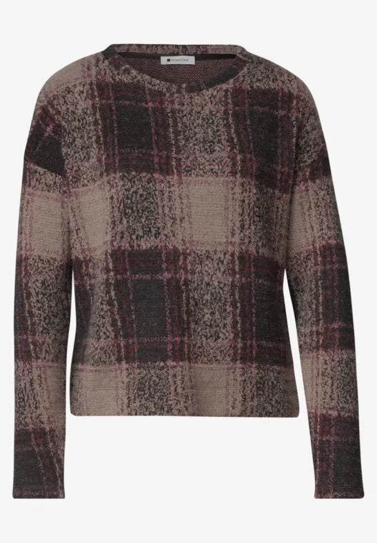 Street One Long-sleeved fluffy knit with round neck and check pattern 325902